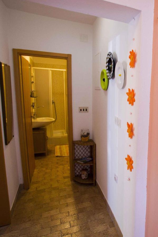 Apartment Vrbnik 8 Buitenkant foto